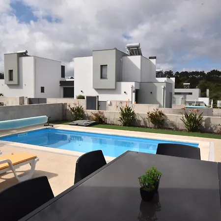 Family With Terrace And Pool * Foz do Arelho