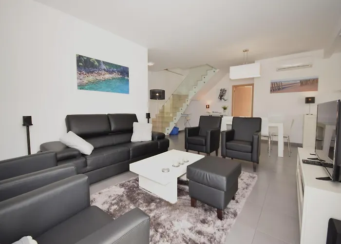 Vila Family With Terrace And Pool Foz do Arelho