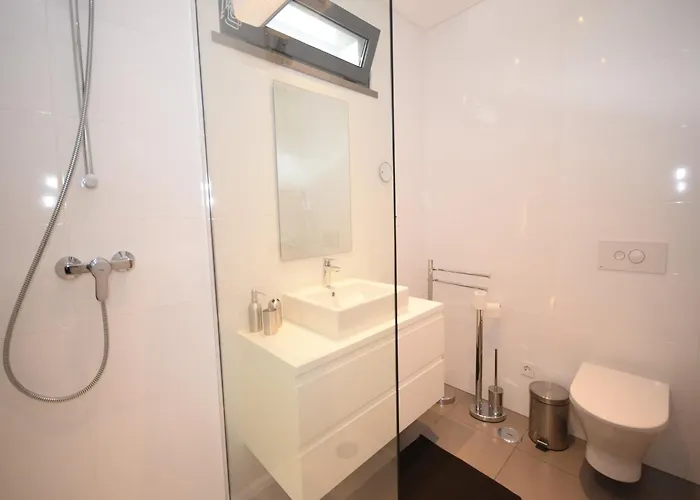 Family With Terrace And Pool Vila