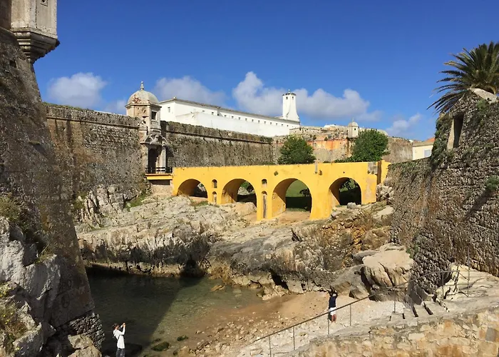 Family With Terrace And Pool Vila