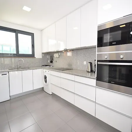 Family With Terrace And Pool Villa Foz do Arelho